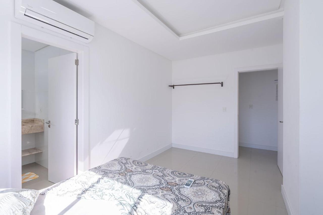 Apto A 260M Da Meia Praia Em Condominio De Luxo Sc Itapema Bagian luar foto